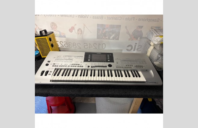 Yamaha Tyros 3 Keyboard With MS03 Speakers, Used (SN:BAON01037) - Image 1